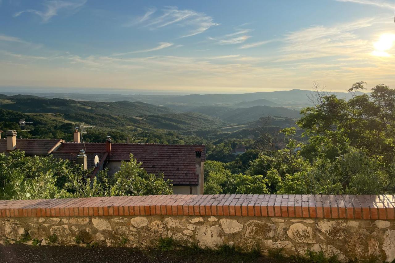 Casa Storica Con Terrazzo Villa Кастелина Маритима Екстериор снимка